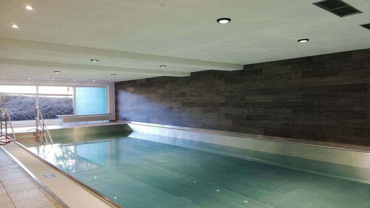 Schwimmbad im Haus Alp-Oase Schwimmbad im Haus Alp-Oase